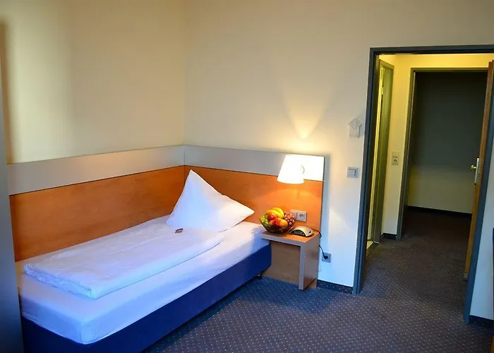 Senator Hotel