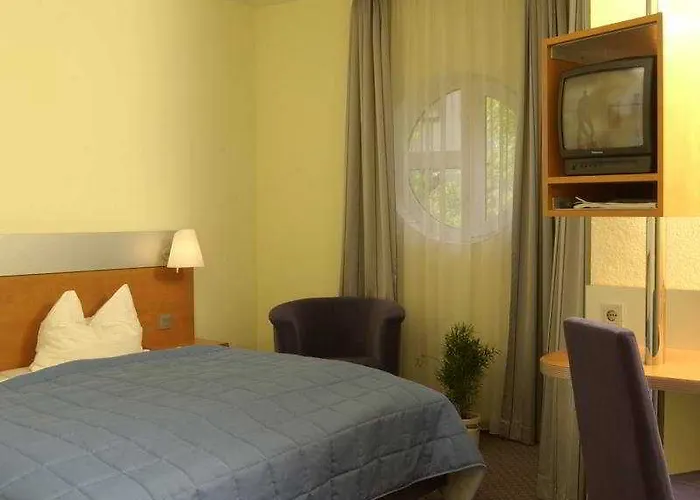 Hotel Senator 3*