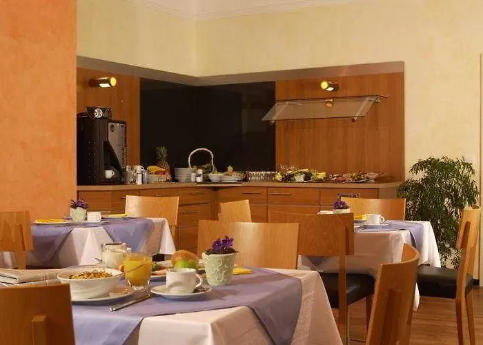 Senator Hotel 3*